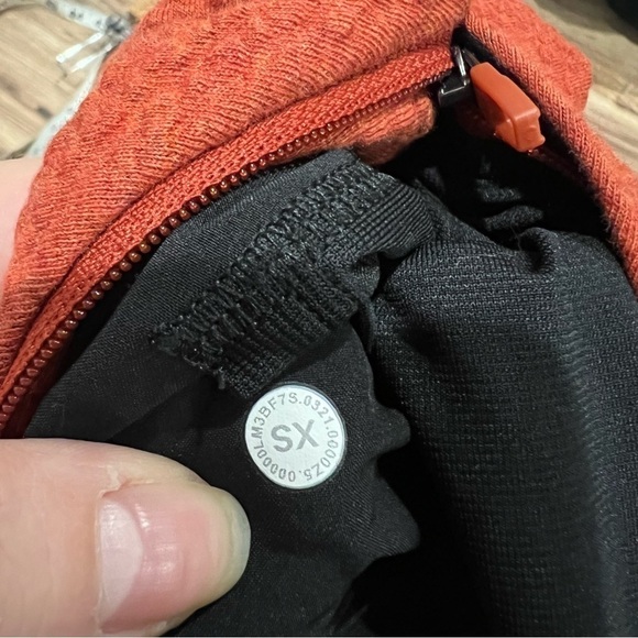 Lululemon At Ease Hoodie
Heathered Aztec Brick - Picture 12 of 12